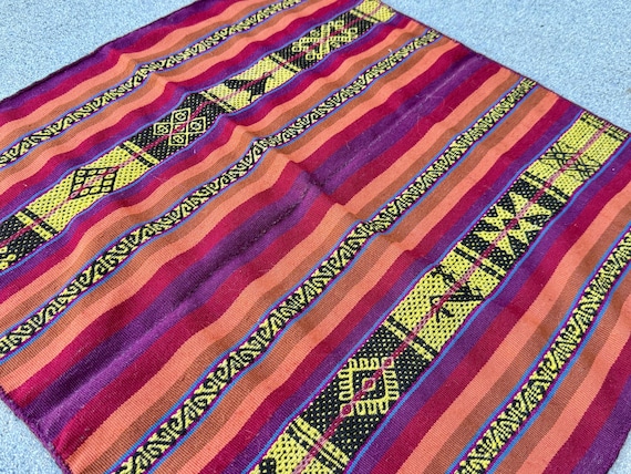 Shamanic Manta, Traditional Handwoven Peruvian Mesa Cloth, 22" x 23," Chawaytiri, Peru