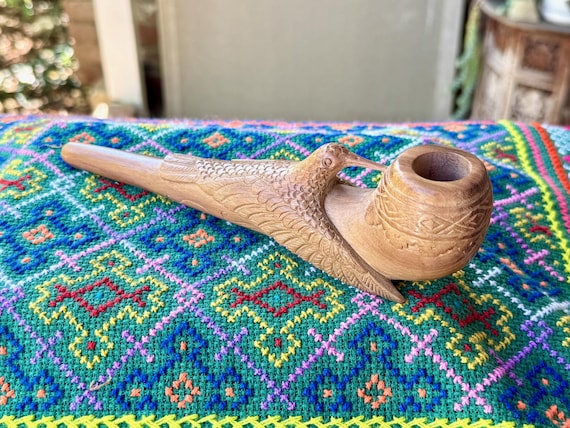 Hummingbird Pipe, Traditional Wooden Tobacco Pipe for Shamanic Ceremony, Hand Carved from Natural Tropical Hardwood