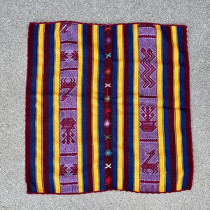 Andean Manta Cloth from Chawaytiri, Peru, 23&quot; x 23,&quot; Handwoven Mesa Cloth for Shamanic Plant Medicine Ceremony