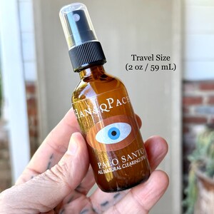 Spray Palo Santo, 100 % naturel, brume protectrice et éclaircissante, fabriquée à la main et de source éthique Travel Size (2 oz)