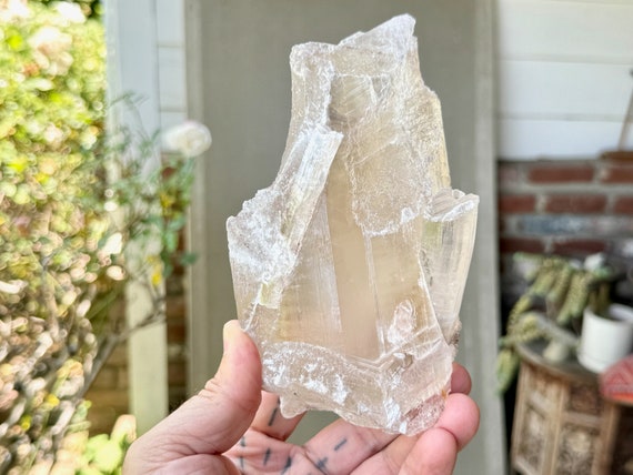 Greek Selenite, 950g, Old Find, Crystal for Purification & Energetic Cleansing, Lavrion District, Greece W296