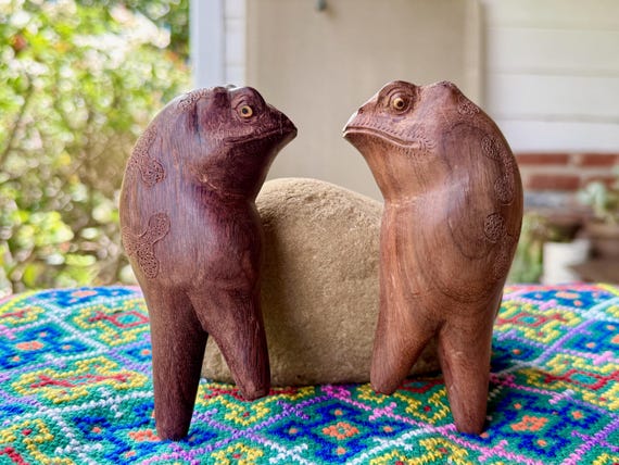 Kuripe Frog, Traditional Shamanic Self-Applicator Pipe, Hand Carved from Natural Wood, Choose ONE of Two Styles