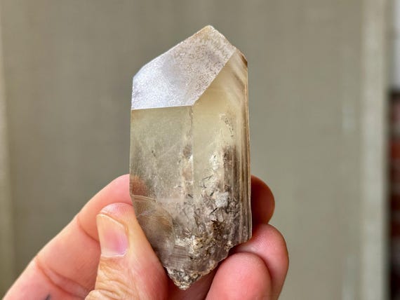 White Phantom Lodolite Quartz, Layered Pyramidal Inclusions, 87g, New Find, Corinto, Minas Gerais, Brazil S843