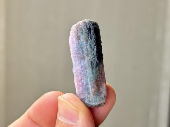 Paraiba Tourmaline with Pink, Purple and Blue Hues, 20.8g, Old Stock, Rio Grande Del Norte, Brazil S302