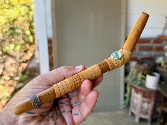 Tepi Pipe with Green Fluorite, Traditional Shamanic Applicator Pipe, Handcrafted from Teak Wood