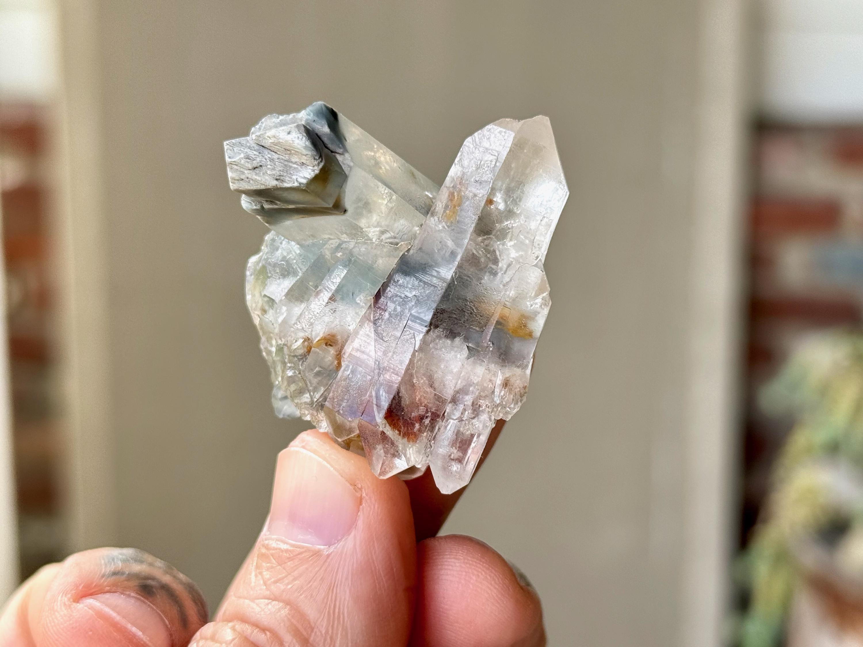 ブルータラクォーツ、板状ファデン層、33g、新発見、精神的成長と直感