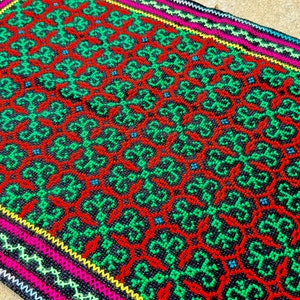 Shipibo Manta Cloth, 18&quot; x 27&quot;, Embroidered Shamanic Mesa Cloth for Plant Medicine Ceremony, Made by Isabel Franquines in Pucallpa, Peru