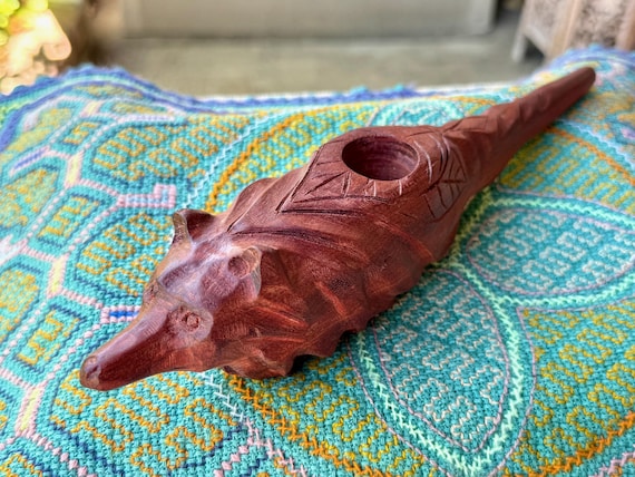 Wolf Totem Pipe, Hand Carved Palo Sangre Wood Tobacco Pipe for Shamanic Ceremony, Made in Pucallpa, Peru by Betson Macawashi
