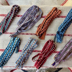 Watana Ties, Traditional Despacho Tie for Mesa, Large Size, Andean Beaded Bracelet/Hatband, Handmade in Chawaytiri, Peru