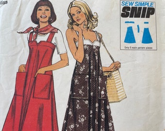 1970s pinafore or sundress with oversize patch pockets Style 1552 vintage sewing pattern B32.5 W 25 H34.5 Retro 70s boho nap dress style