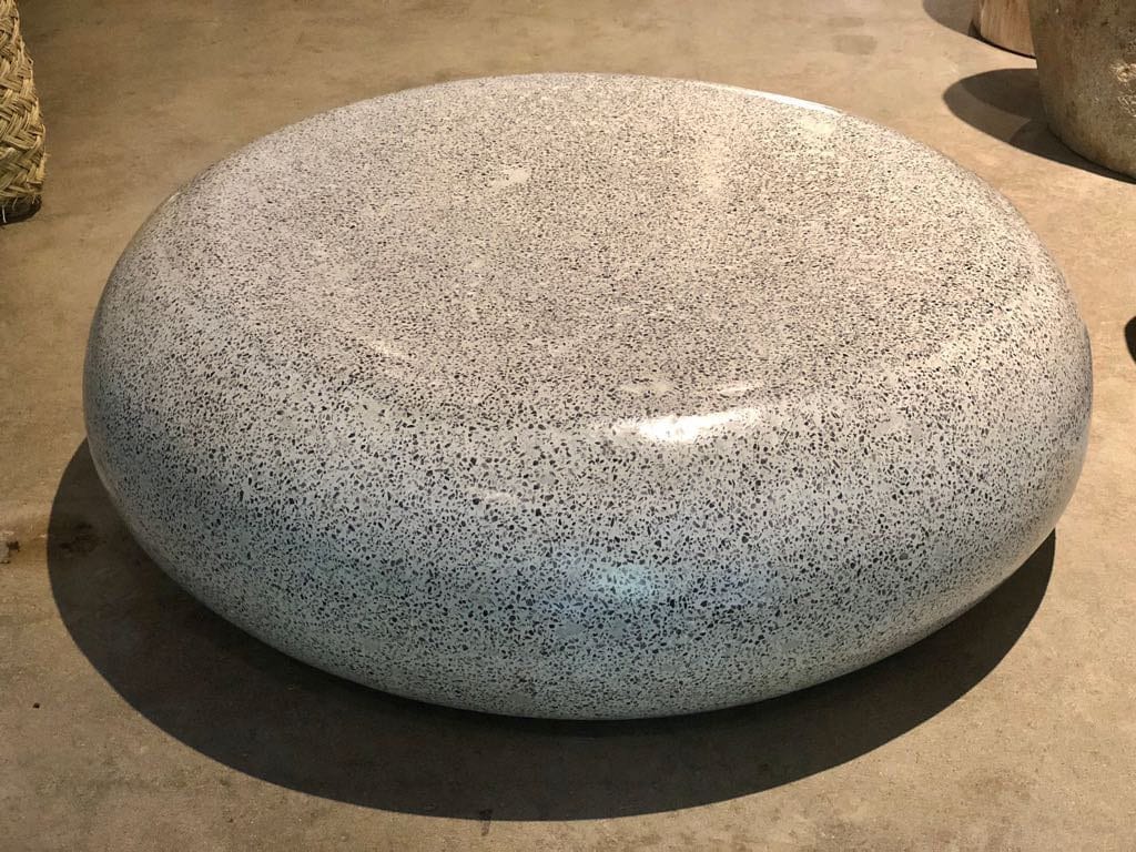 Round coffee table stone discount