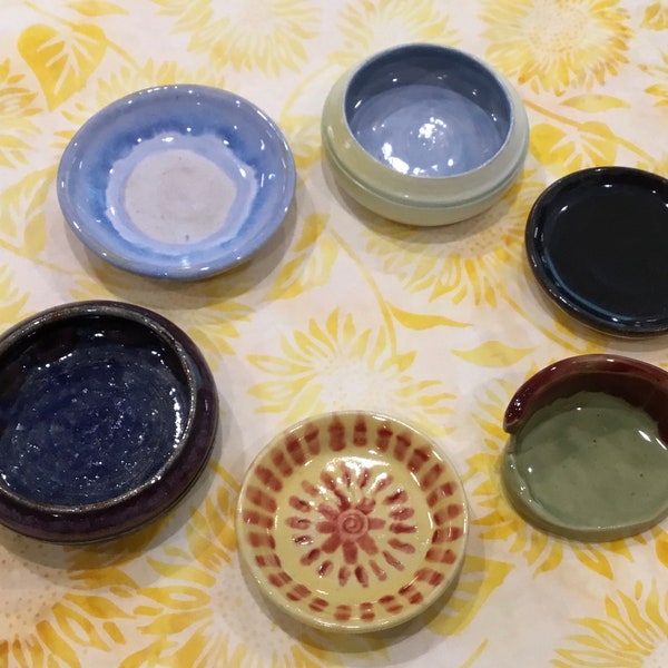 VERY TINY Native Made Pottery Ring Dish for Kitchen Sink /Bedside TJ2