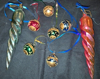 Lot - A group of decorative brass kaleidoscopes and optical instruments