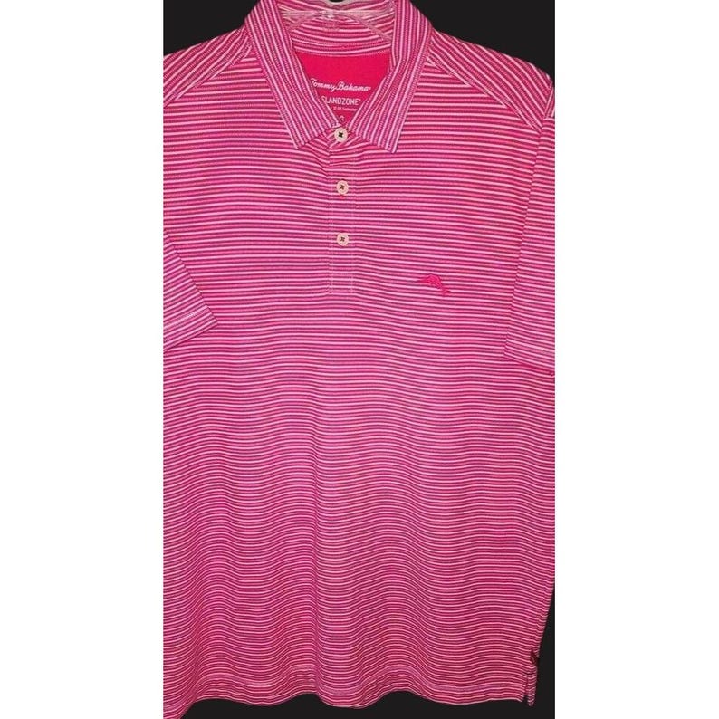 Puede incluir: Un juego de tres tazas de cer&aacute;mica con un acabado mate moteado. Las tazas son de color crema, gris claro y gris oscuro. Cada taza tiene un dise&ntilde;o simple y minimalista, ideal para caf&eacute; o t&eacute;.