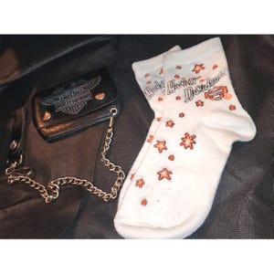 Cartera con cadena vintage de Harley-Davidson. Calcetines Harley para mujer de regalo