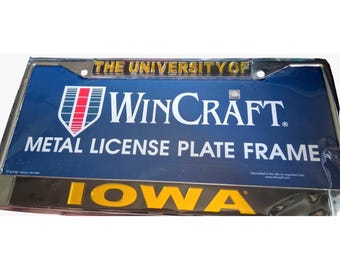 Die Universität von Iowa Wincraft Metall-Nummernschild-Rahmen Neue versiegelte Chrom-Schwarz-Gold-Finish Bling Accents•AA