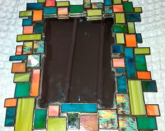 Espejo de pared de mosaico de vidrieras artesanales MCM forjado a mano estilo retro atómico