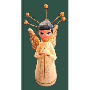 Vintage Ceramic Angel Figurine Folk Art Nativity Antenna 7.5"