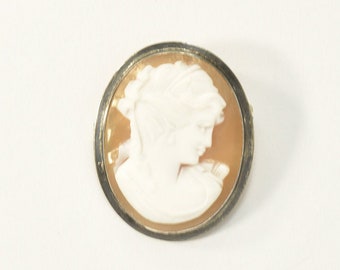 Vintage Shell Cameo .900 Silver Pin/Pendant ,Coin Silver