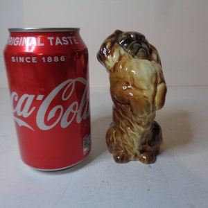 Beswick Pekinese Begging by Arthur Gredington no 1059 introduced in 1946 image 3