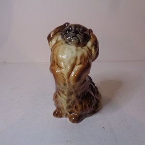 Beswick Pekinese Begging by Arthur Gredington no 1059 introduced in 1946 image 2