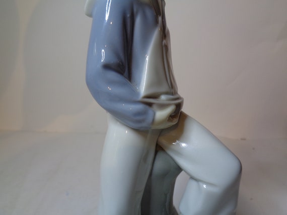 リヤドロ ヨットを持つ少年 番号4810 1972年発行 - Etsy 日本
