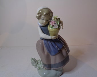 LLadro Spring is Here number 5223 Issued 1984
