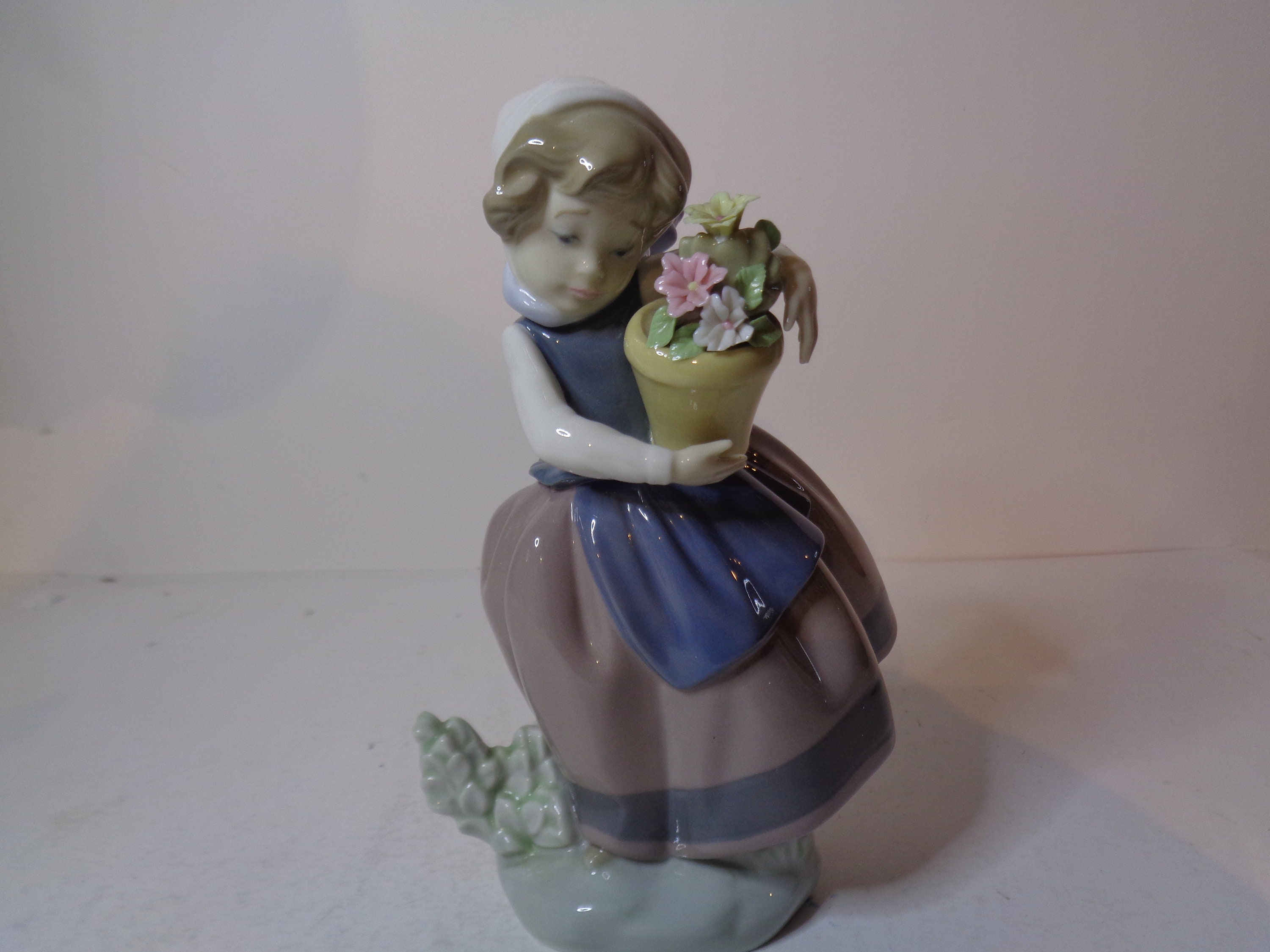 LLADRO miniature Pitcher Daisa decorative porcelain china pottery 1984 lid  mini