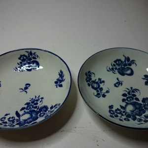 Early Worcester Pair Tea saucers Fruit and Foliage pattern 1770&#39;s