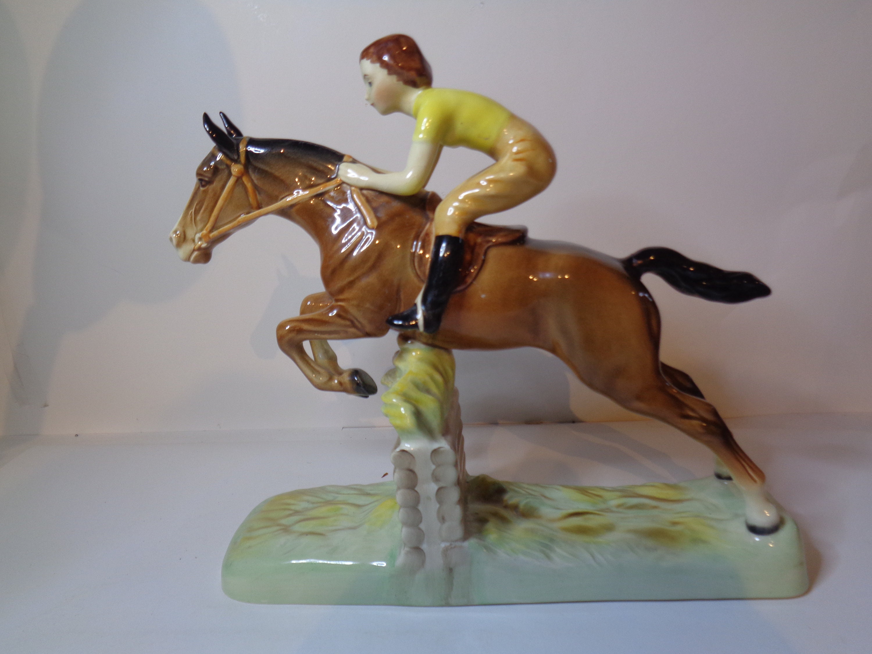 beswick ベスウィック 英国 ハンドペイント フィギュリン 馬と騎手 美品 beswick ベスウィック 英国 ハンドペイント フィギュリン 馬と騎手 美
