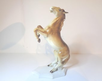 ロイヤルダックスの馬のフィギュア - Etsy 日本