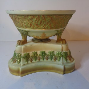 Royal Worcester Blush Round Bowl having Claw Feet on a Tripod Base 1909