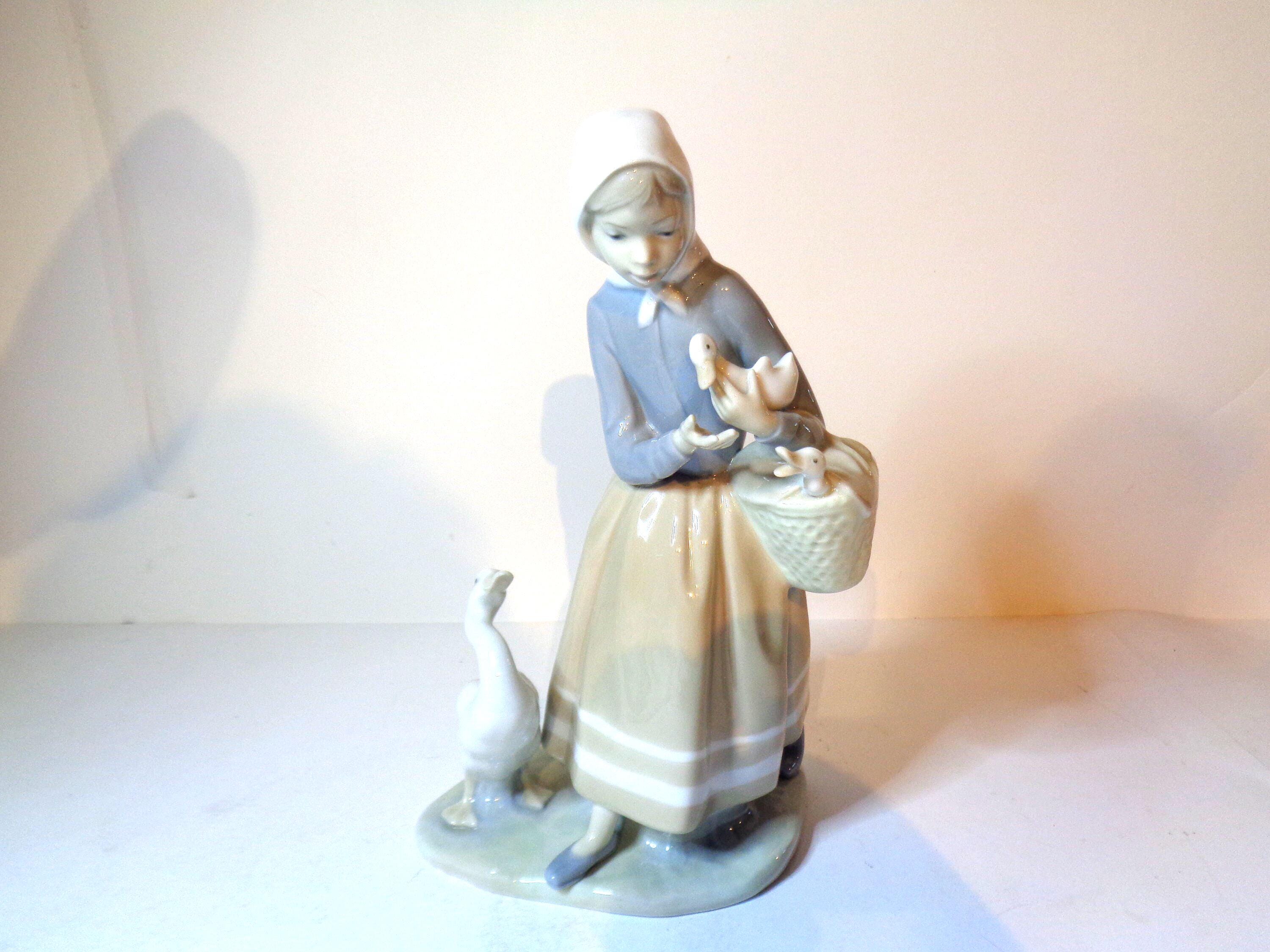 LLADRÓ（リヤドロ） 4568 アヒルと羊飼い リヤドロ「羊飼いとアヒル」番号4568 1969年発行 - Etsy 日本