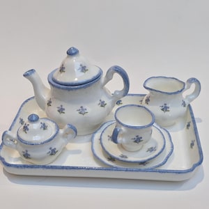 Objets d'Art miniatuur theeservies 7-delig beenderporselein gemaakt in Engeland