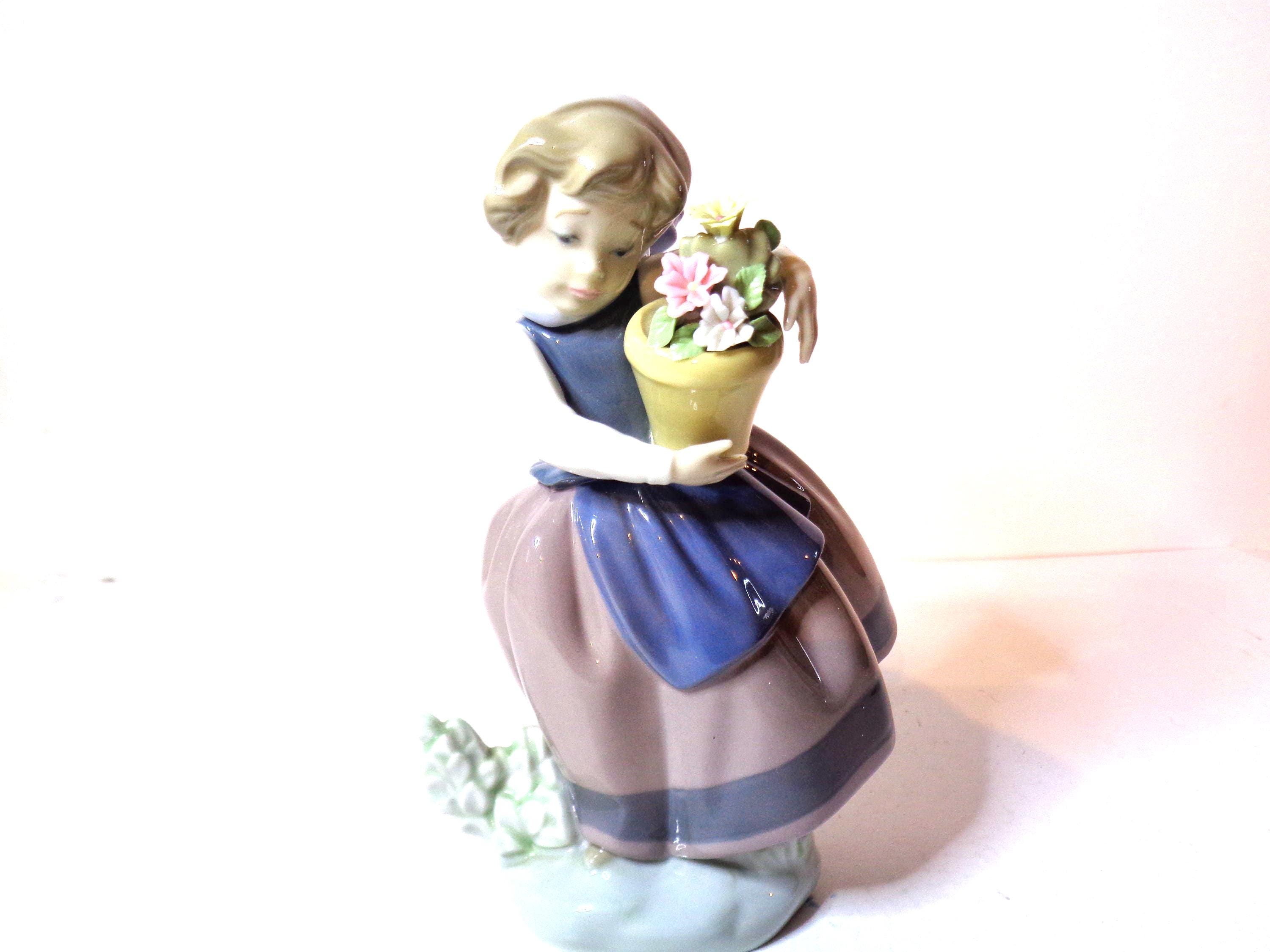 Lladro Spring is Here Number 5223 Issued 1984 - Etsy