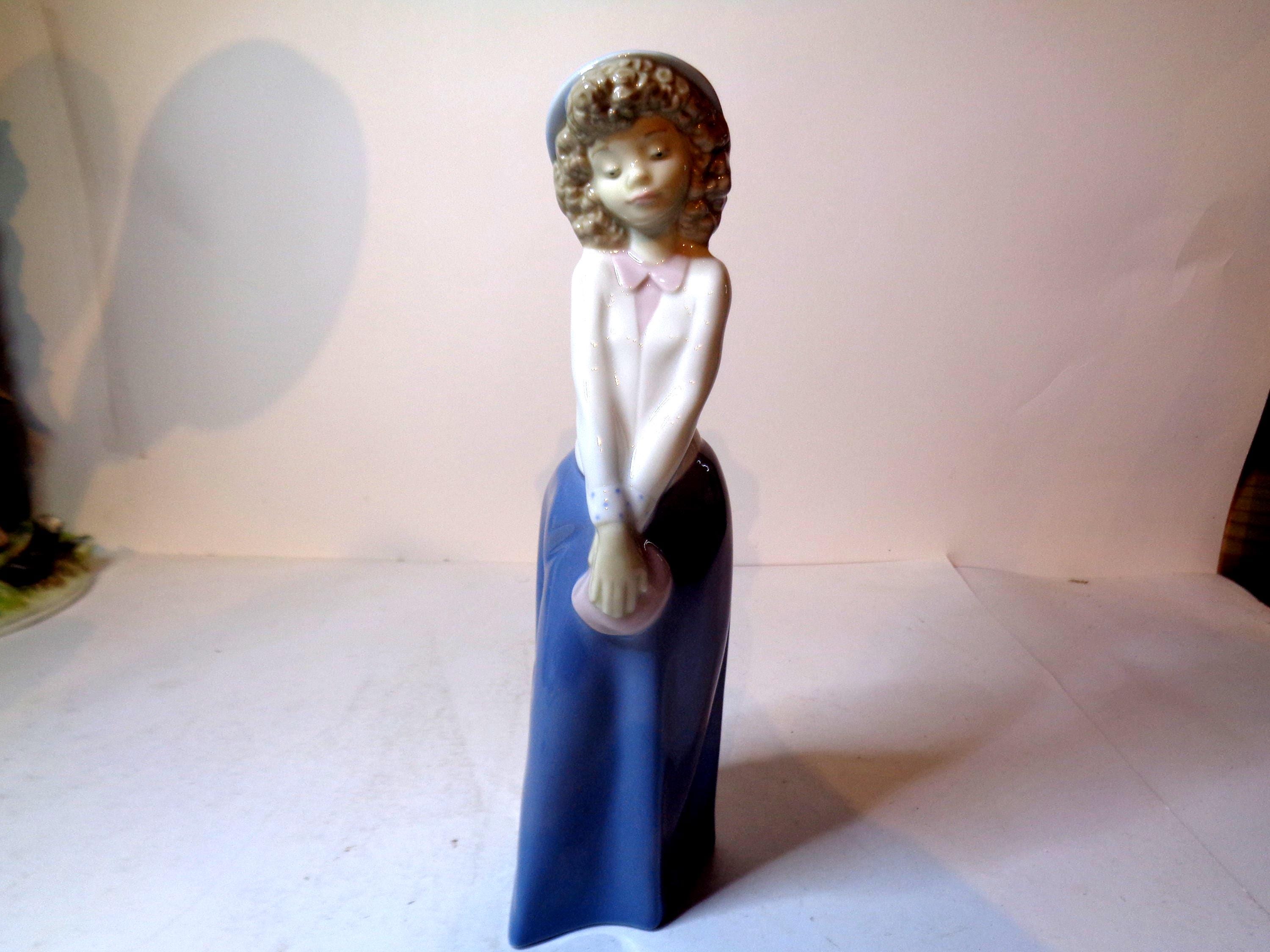 NAO by Lladro Shy Girl