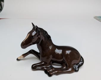 ロイヤルドルトン馬 - ヴィンテージ ブラックビューティーの牝馬と子馬