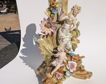 Antieke Duitse porseleinen kandelaar met figuur - eind 19e eeuw, Dresden/Sitzendorf stijl, kandelaar met cherubijn - in de huidige staat / shabby chic