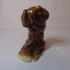 Beswick Pekinese Begging by Arthur Gredington no 1059 introduced in 1946 image 5