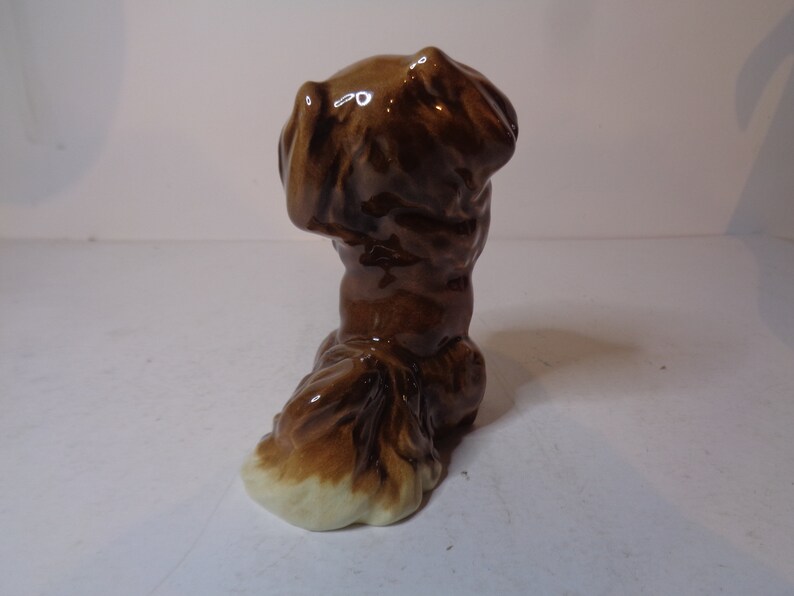 Beswick Pekinese Begging by Arthur Gredington no 1059 introduced in 1946 image 5