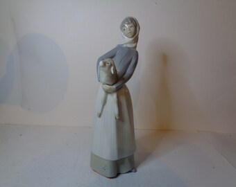 LLadro Girl with Lamb/sheep No 4584