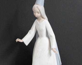 Lladro Porcelain Fairy Figurine ' Fairy Godmother With Magic Wand