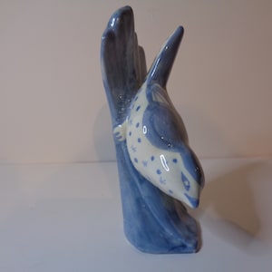 Uccello rampicante in ceramica di segale dipinto a mano, vintage