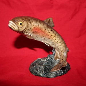 Beswick Trout No. 1032