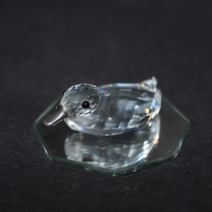 Figurka kaczki Swarovski Mini + podstawa lustrzana