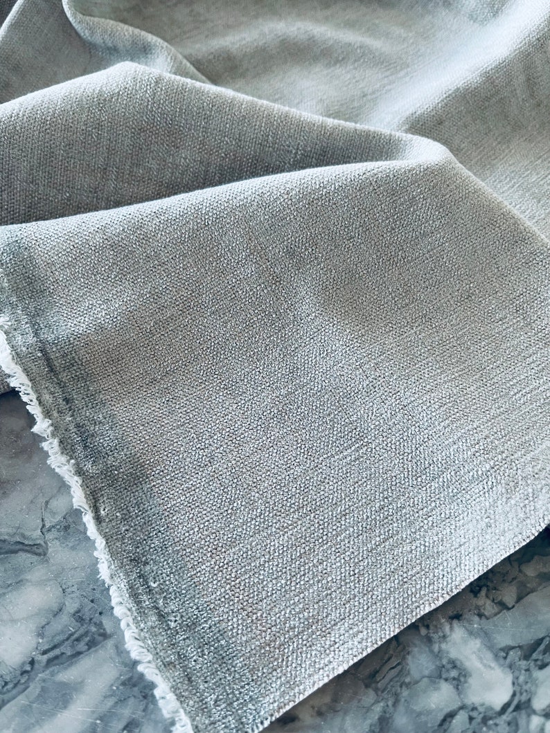 Designers Guild Chenille-tygrester: Mjukt heminredningstyg Silver grey