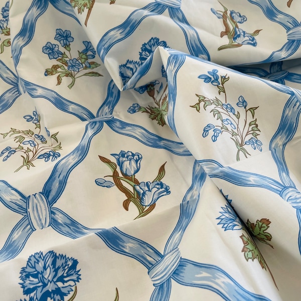 Tissu treillis floral bleu Nina Campbell | Tissu vintage au mètre | Chutes de tissu de créateur à prix réduit | Chutes de tissu | Extrémités de boulon