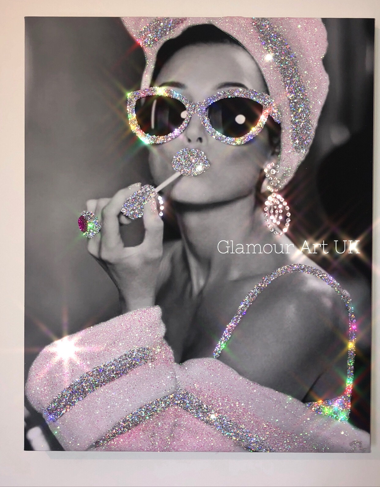 Audrey Hepburn Style Glitter Wall Canvas Ombre Silver and -  Norway
