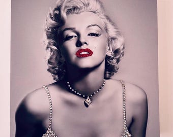 Marilyn Monroe art, Rhinestone Wall Art, Glam wall canvas, , Marilyn bubblegum,  Sparkly wall art, Marilyn Monroe sparkly art