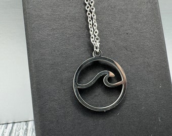 Asri Wave Necklace, wave pendant, sea necklace, wave jewellery, wave symbolism, ocean pendant, surfer necklace, surfer pendant